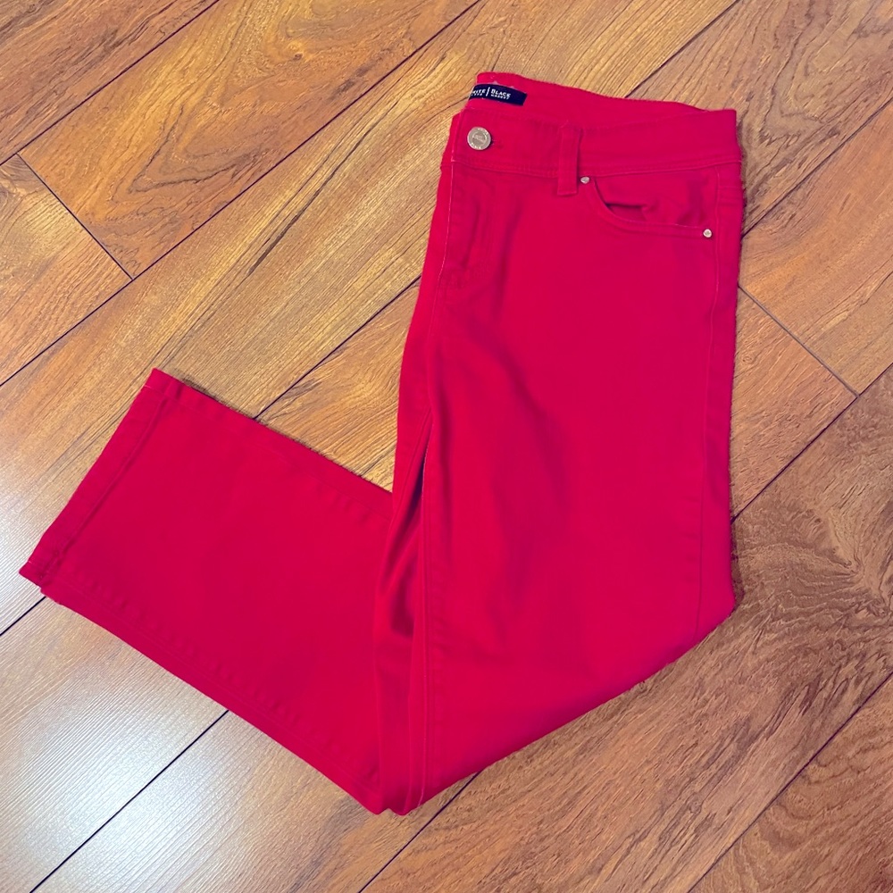 Cropped White House Black Market jeans in red